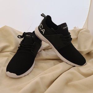 NWOT Nautica Kids KAPPIL Black Sneaker